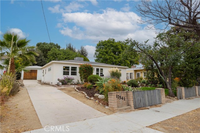 Detail Gallery Image 22 of 38 For 17541 Kingsbury St, Granada Hills,  CA 91344 - 3 Beds | 2 Baths