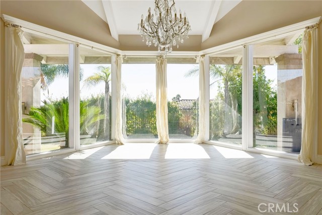 940 N Silent Ranch Drive, Glendora CA: https://media.crmls.org/medias/e46a771e-ae19-43ac-86fe-5d6ba1c7126a.jpg