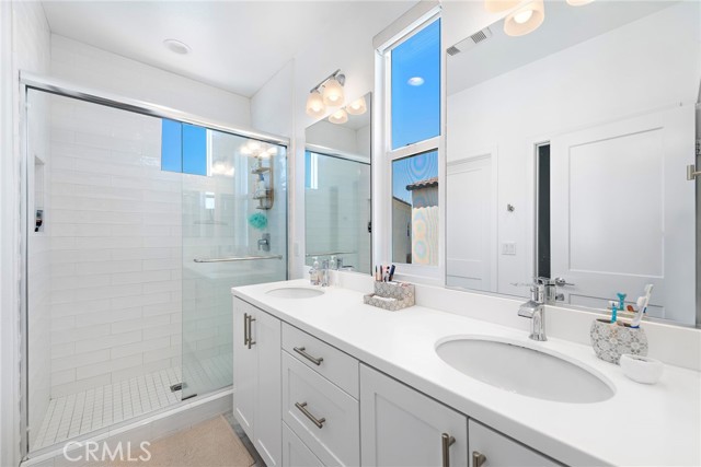 Detail Gallery Image 16 of 25 For 339 Ford Rd, Costa Mesa,  CA 92627 - 2 Beds | 2/1 Baths