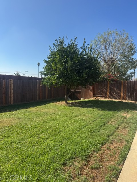 Detail Gallery Image 9 of 19 For 270 W Campus View Dr, Riverside,  CA 92507 - 4 Beds | 2 Baths