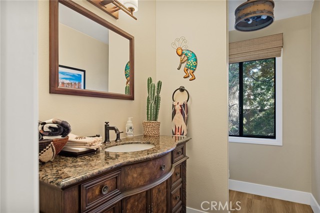 Detail Gallery Image 14 of 36 For 1286 Innsbruck Dr, Lake Arrowhead,  CA 92352 - 3 Beds | 2/1 Baths