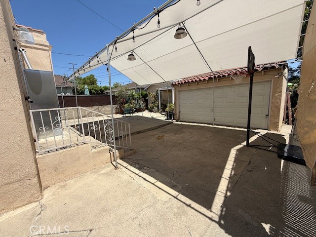 1854 Lansdowne Avenue, Los Angeles CA: https://media.crmls.org/medias/e46b776c-1bec-4546-a91d-cd851f024d4b.jpg