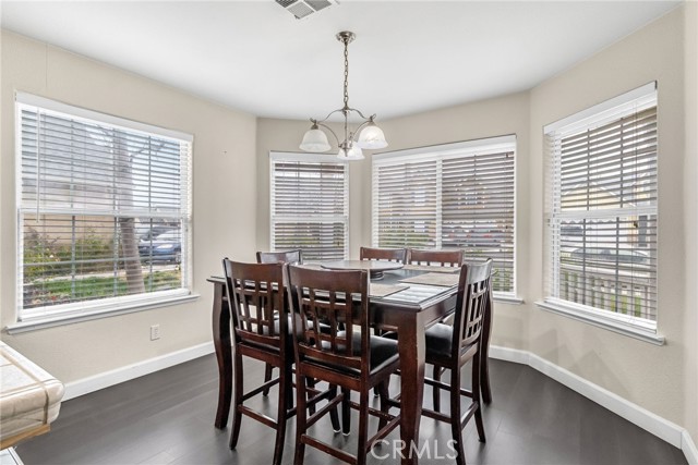 Detail Gallery Image 17 of 41 For 4729 W Cornell, Fresno,  CA 93722 - 4 Beds | 3 Baths