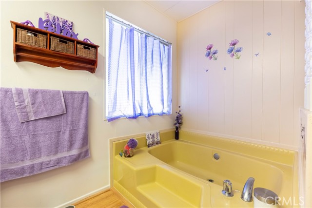 Detail Gallery Image 20 of 29 For 1348 Orangewood, Corona,  CA 92882 - 3 Beds | 2 Baths