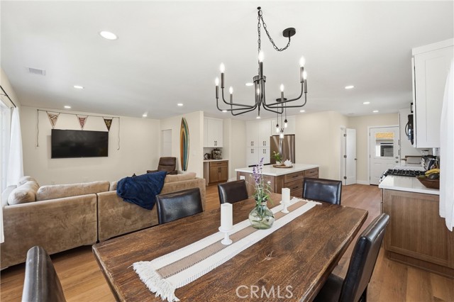 Detail Gallery Image 5 of 27 For 329 Catalpa Ave, Brea,  CA 92821 - 3 Beds | 2/1 Baths