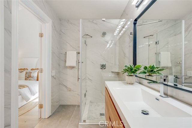 Detail Gallery Image 21 of 29 For 7655 Caminito Avola, La Jolla,  CA 92037 - 4 Beds | 2/1 Baths