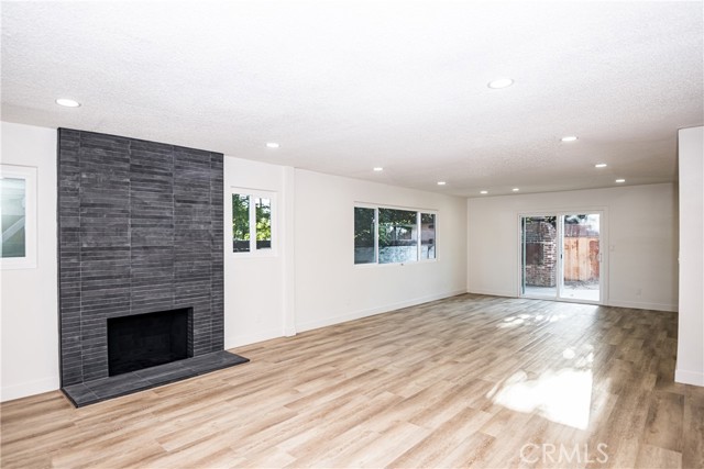 2983 N Alameda Avenue, San Bernardino CA: https://media.crmls.org/medias/e46e5085-f968-4e8a-a46c-17f721921373.jpg