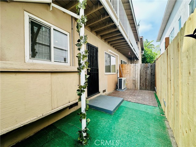 Detail Gallery Image 2 of 41 For 4918 1/2 Tujunga Ave, North Hollywood,  CA 91601 - 2 Beds | 1 Baths