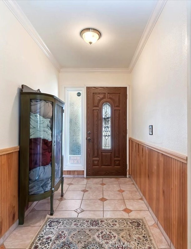 5485 SULPHUR Drive, Jurupa Valley CA: https://media.crmls.org/medias/e46e7d60-efe6-41f0-810f-ea8a3aadf2f2.jpg
