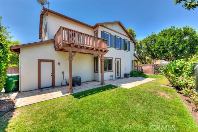 17 Danbury, Ladera Ranch CA: https://media.crmls.org/medias/e46f01cd-9532-45f8-9d32-45bcac706fe1.jpg