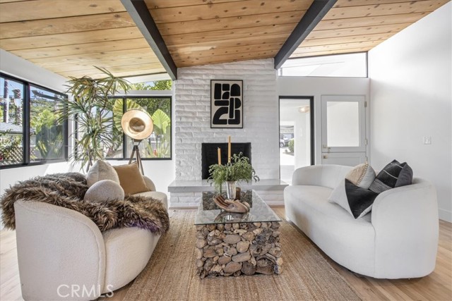 Front Image Thumbnail for CROC26087752