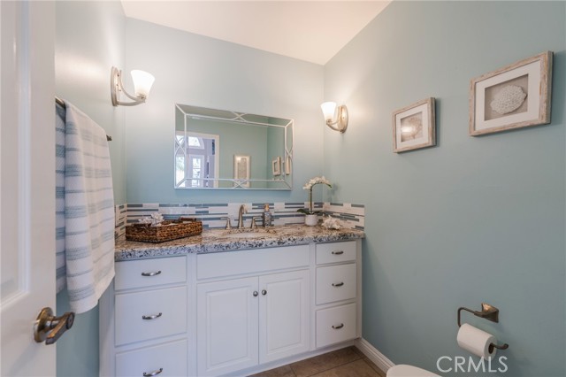 Detail Gallery Image 19 of 51 For 19322 Archfield Ln, Huntington Beach,  CA 92648 - 3 Beds | 2/1 Baths