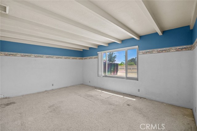 4949 California Avenue, Norco CA: https://media.crmls.org/medias/e470212b-4abc-4e41-aba5-8a6973bf3724.jpg