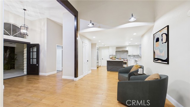 Detail Gallery Image 6 of 43 For 29650 Kimberly, Agoura Hills,  CA 91301 - 5 Beds | 5 Baths