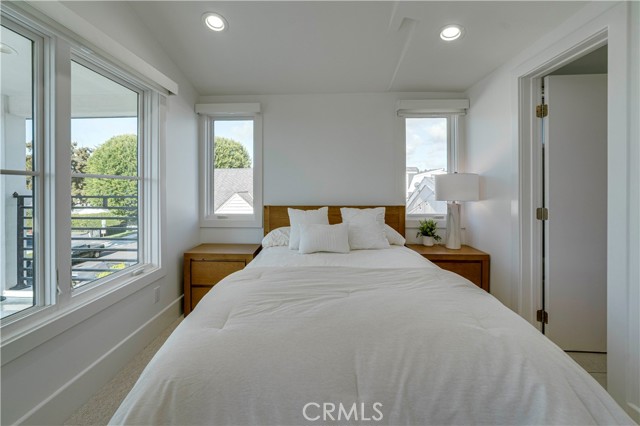 Detail Gallery Image 41 of 65 For 608 Heliotrope, Corona Del Mar,  CA 92625 - 4 Beds | 4 Baths