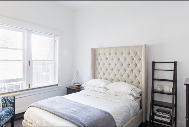325 W 3rd Street #102, Long Beach, CA, 90802 325 W 3rd Street #102, Long Beach, CA, 90802