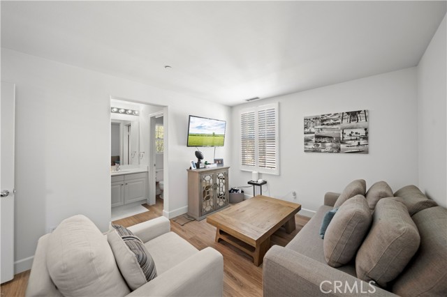 Detail Gallery Image 12 of 32 For 64 Greenhouse, Irvine,  CA 92603 - 2 Beds | 2/1 Baths