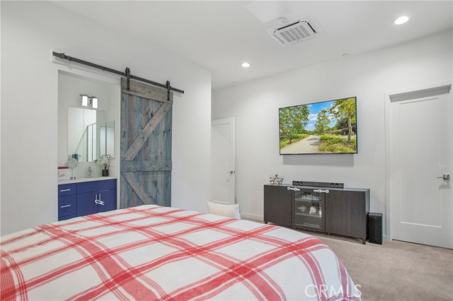 Detail Gallery Image 7 of 36 For 422 W Central Ave, Brea,  CA 92821 - 4 Beds | 3/1 Baths