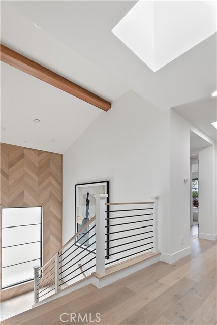 Detail Gallery Image 22 of 65 For 2104 Laurel Ave, Manhattan Beach,  CA 90266 - 5 Beds | 5/1 Baths