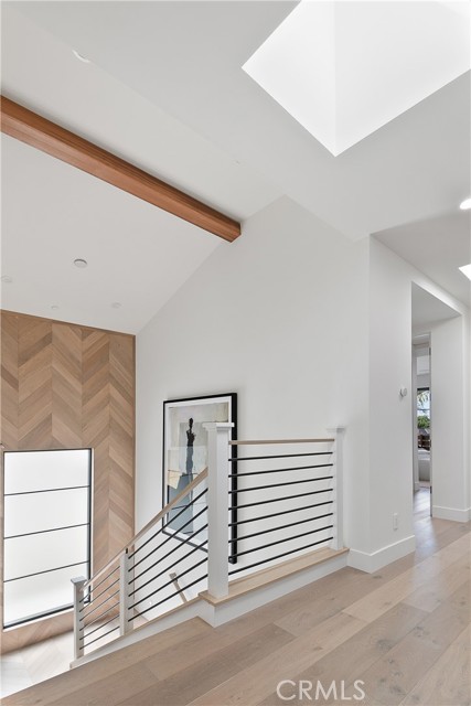 Detail Gallery Image 22 of 65 For 2104 Laurel Ave, Manhattan Beach,  CA 90266 - 5 Beds | 5/1 Baths