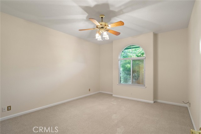 43 Edgewater Court, Chico CA: https://media.crmls.org/medias/e472b6ad-7912-453d-84b9-c339e3c70f01.jpg