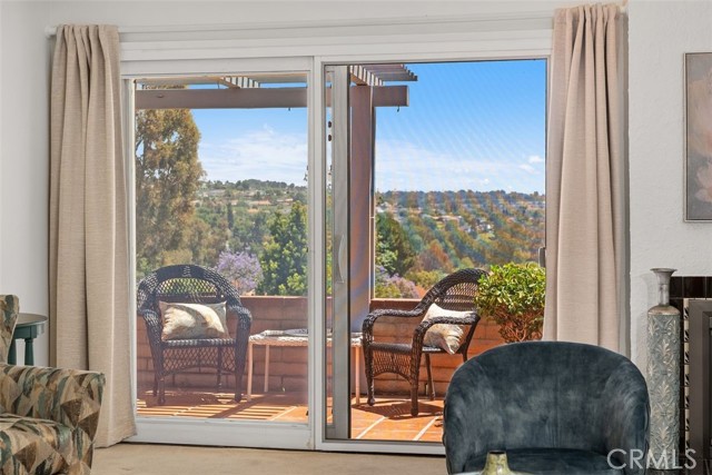 27992 Via Chocano, Mission Viejo CA: https://media.crmls.org/medias/e47330a2-cca3-41c4-9adf-e35ed901850c.jpg