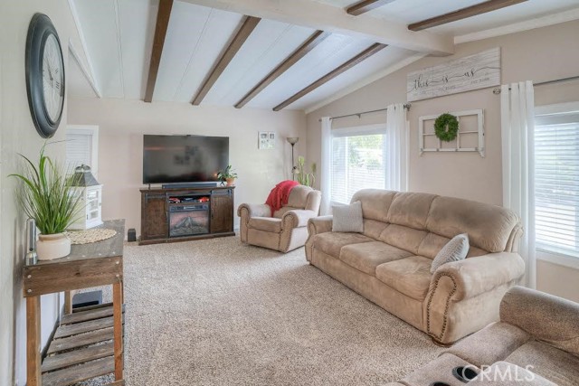 12 Hanging Tree Court, Oroville CA: https://media.crmls.org/medias/e4735f41-4973-4fb6-83d3-448d62ffa180.jpg