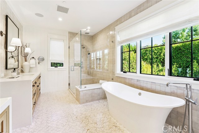 2001 Port Ramsgate Place, Newport Beach CA: https://media.crmls.org/medias/e473ae5b-7cc3-444d-ba97-c871cb73670d.jpg