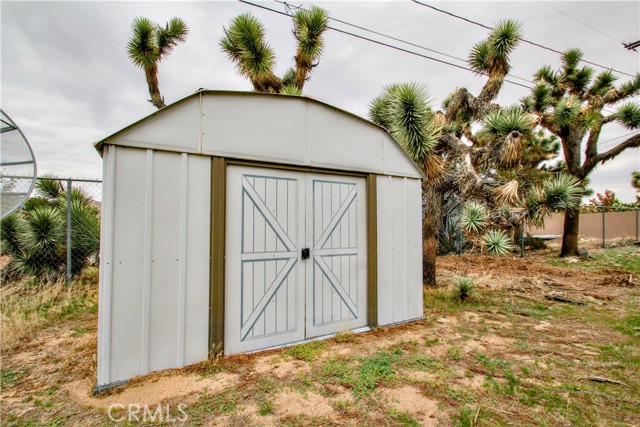 56616 Joshua, Yucca Valley CA: https://media.crmls.org/medias/e47410b3-1618-4dfa-8837-7a7c8fce97b8.jpg