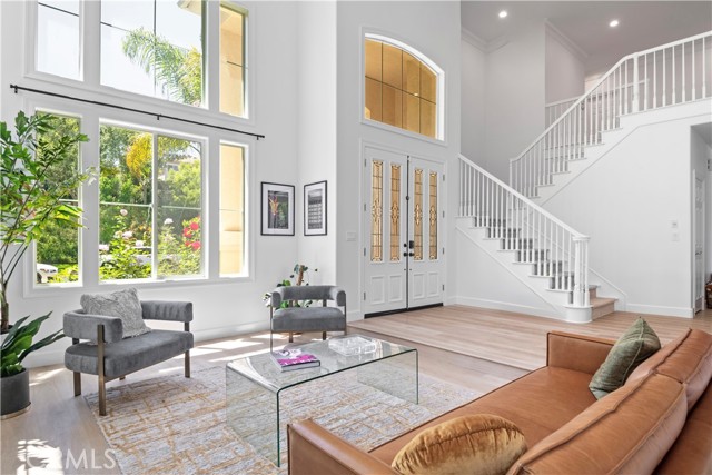 3966 Leighton Point Rd., Calabasas CA: https://media.crmls.org/medias/e474122a-6cea-4839-bd7a-f7575368c191.jpg