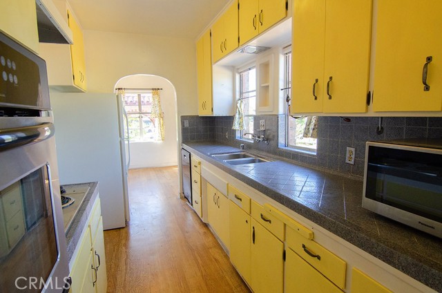 9103 Duarte Road, San Gabriel CA: https://media.crmls.org/medias/e47497f5-01e1-4b80-9e71-0ffda4070f78.jpg
