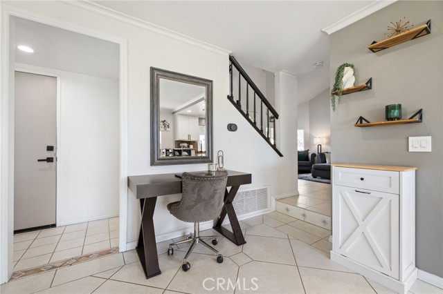 Detail Gallery Image 10 of 38 For 27606 Moonlight Pl, Castaic,  CA 91384 - 3 Beds | 2/1 Baths