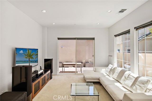 5 Lavanda Street, Rancho Mission Viejo CA: https://media.crmls.org/medias/e475c847-8efc-497a-8170-4dc8b133656a.jpg