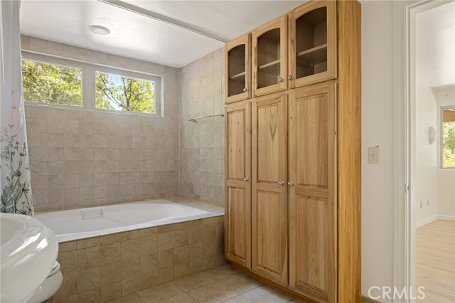 Detail Gallery Image 29 of 35 For 27711 Alpen Dr, Lake Arrowhead,  CA 92352 - 3 Beds | 3 Baths