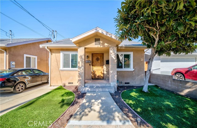 Detail Gallery Image 1 of 13 For 2163 250th St, Lomita,  CA 90717 - 2 Beds | 1 Baths