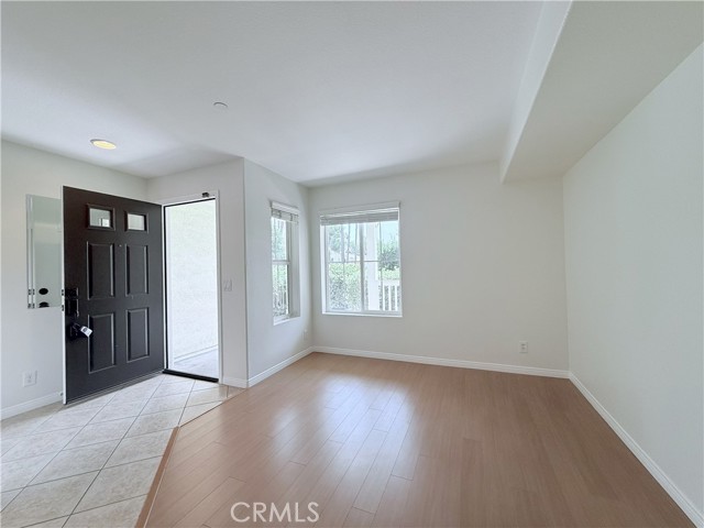 Detail Gallery Image 2 of 29 For 1331 Abelia, Irvine,  CA 92606 - 3 Beds | 2/2 Baths