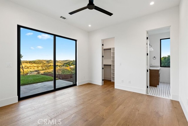 1755 Burnt Rock Way, Templeton CA: https://media.crmls.org/medias/e478029e-3d13-4118-9dad-0b0380c986c6.jpg