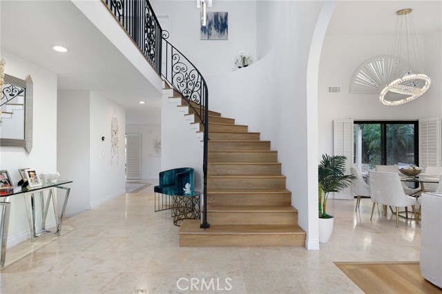 2565 Picadilly Circle photo 4