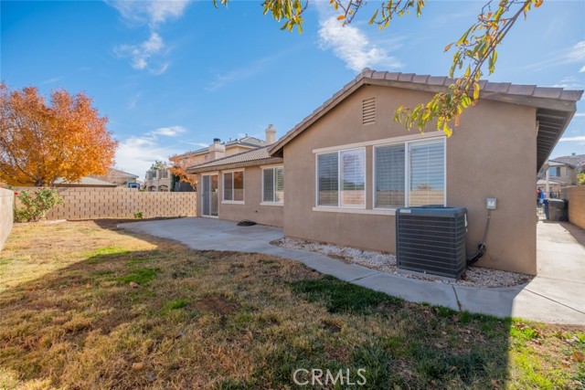 Detail Gallery Image 32 of 32 For 4307 Club Vista Dr, Palmdale,  CA 93551 - 4 Beds | 3 Baths