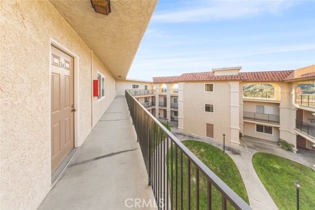 Detail Gallery Image 4 of 36 For 3010 Montrose Ave #26,  La Crescenta,  CA 91214 - 1 Beds | 1 Baths
