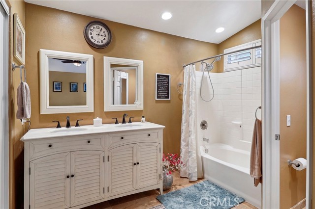 Detail Gallery Image 22 of 31 For 1899 Jamaica Way, Vista,  CA 92081 - 3 Beds | 2/1 Baths