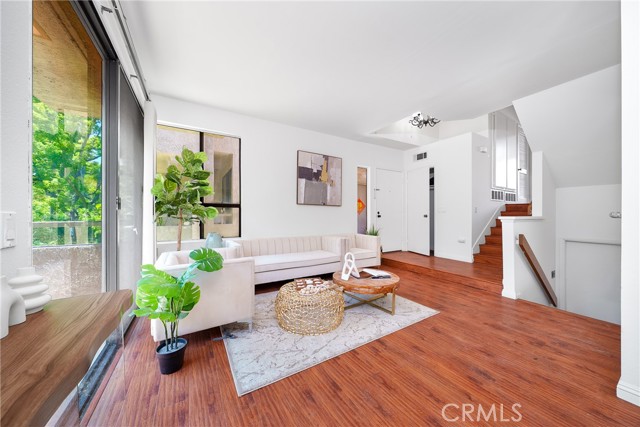 Detail Gallery Image 5 of 24 For 1188 Walnut Grove Ave a,  Rosemead,  CA 91770 - 2 Beds | 2 Baths