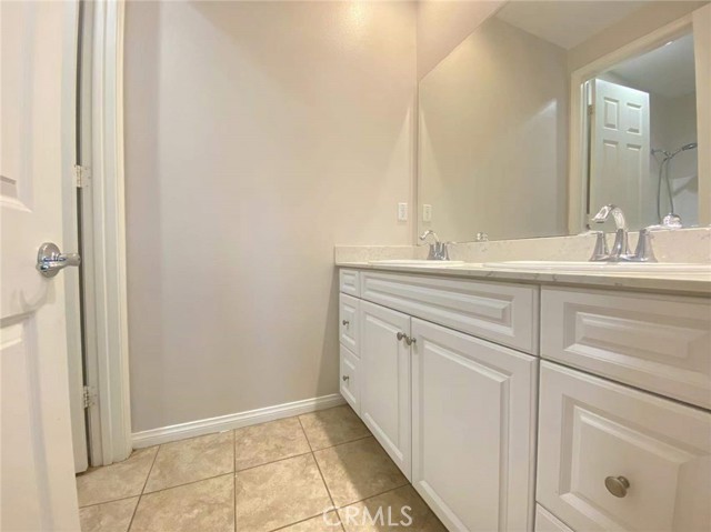 Detail Gallery Image 9 of 17 For 3031 E via Corvina, Ontario, Ontario,  CA 91764 - 4 Beds | 2/1 Baths