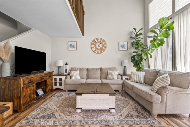 Detail Gallery Image 5 of 47 For 20931 Judah Ln #35,  Newhall,  CA 91321 - 2 Beds | 3 Baths