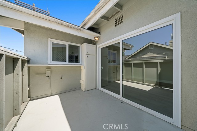 503 Saint Andrews, Newport Beach CA: https://media.crmls.org/medias/e47cb9e6-142b-44a6-9bca-f52035acc374.jpg
