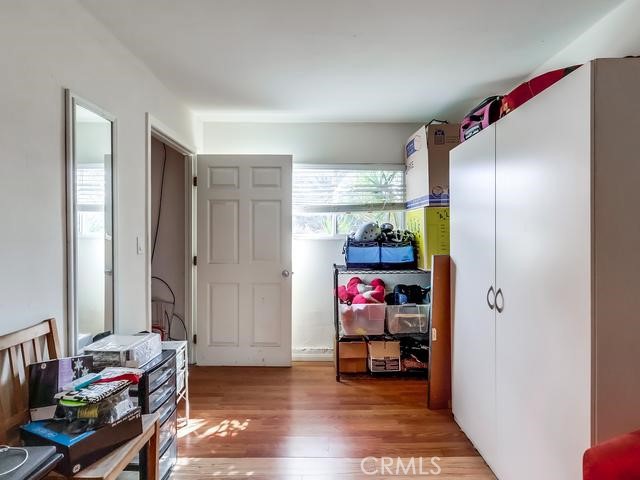Image 39 of 60 For 20833 Verne Avenue