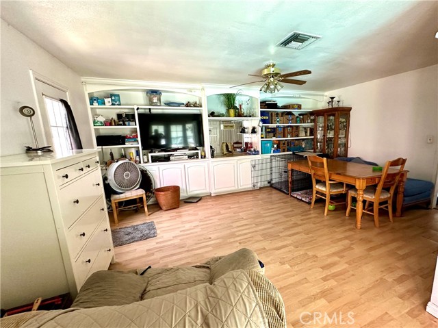 Detail Gallery Image 13 of 18 For 24 S Ash St, Redlands,  CA 92373 - 4 Beds | 2 Baths