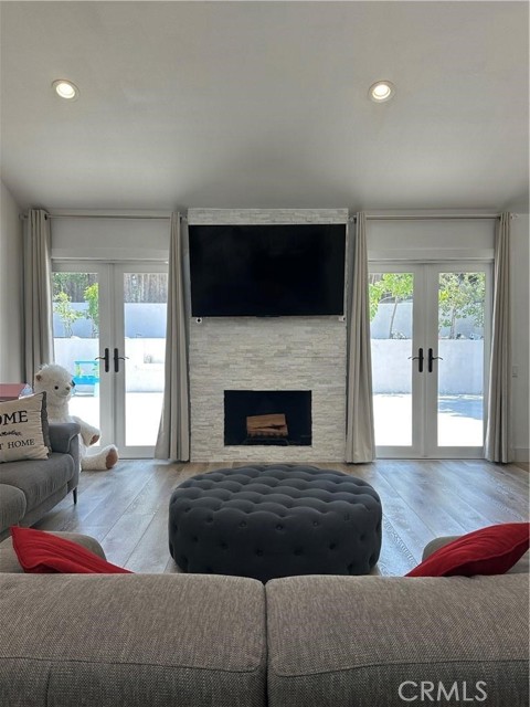 Detail Gallery Image 14 of 52 For 13 Blue Ridge, Irvine,  CA 92620 - 5 Beds | 3/1 Baths