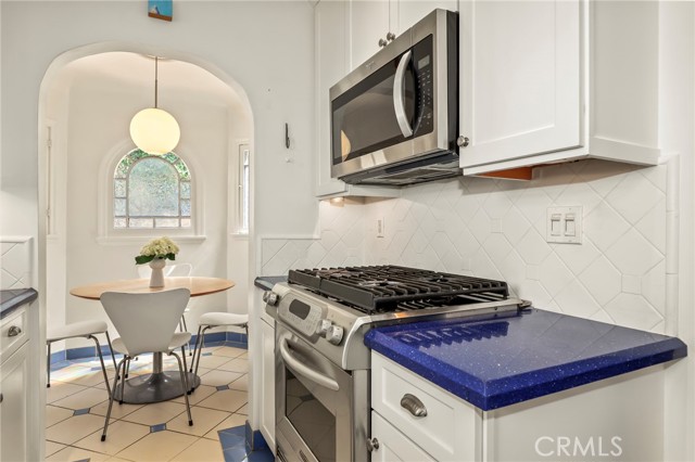 Detail Gallery Image 10 of 39 For 1619 S Curson, Los Angeles,  CA 90019 - 3 Beds | 2 Baths