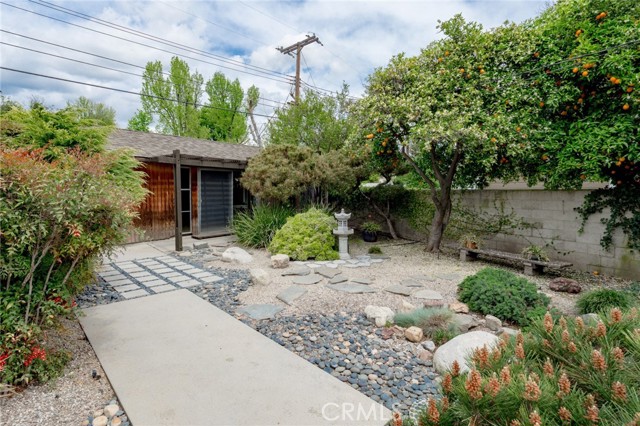 Detail Gallery Image 27 of 33 For 1717 Riverside Dr, Glendale,  CA 91201 - 2 Beds | 1 Baths